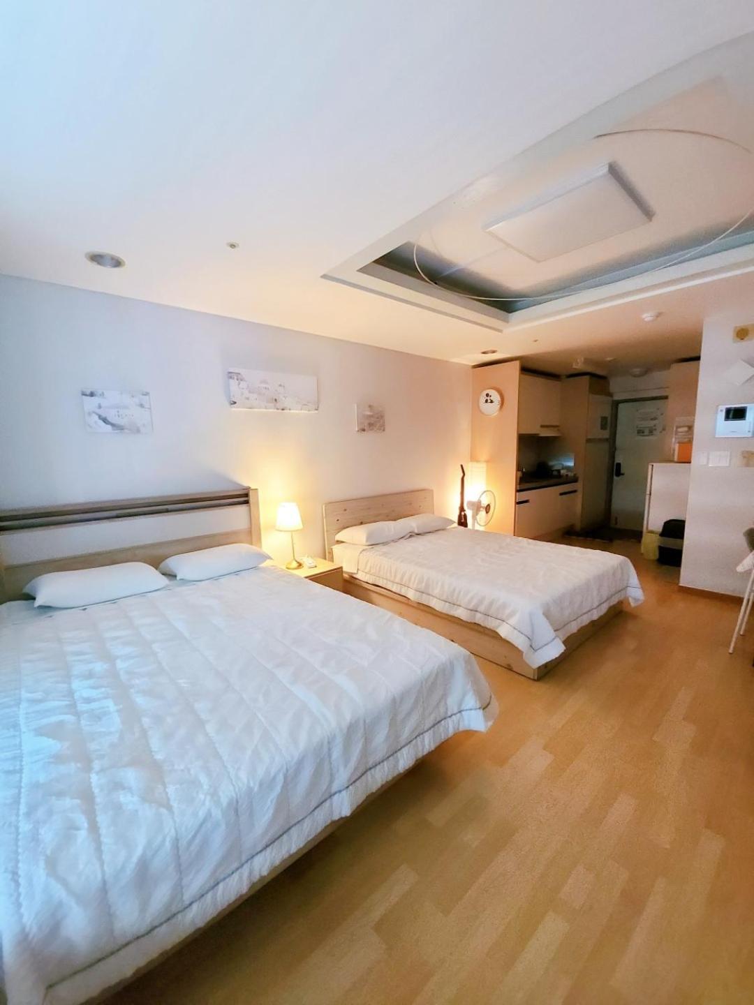 Hongdae Residence-2 1Min From Hongik Uni Station Exit #1 Seúl Exterior foto